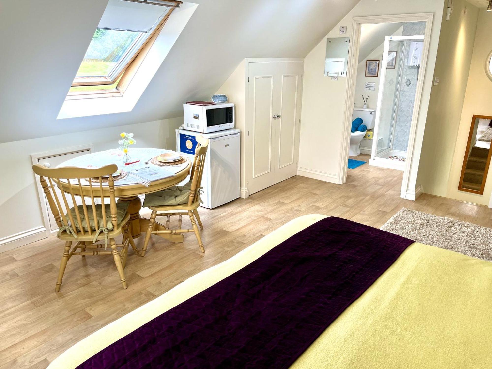 Priors Oak - A Cosy Studio With Countryside Views In Dorset Stalbridge エクステリア 写真